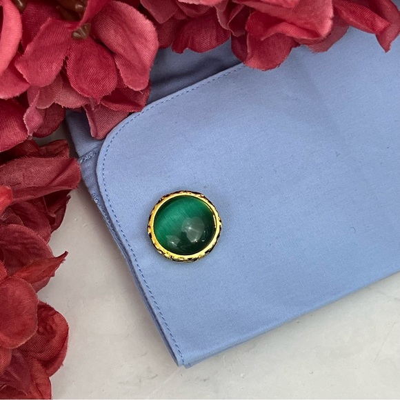 Elegant Round Emerald Green Chrysoprase Gold Cufflinks - Picture 12 of 16